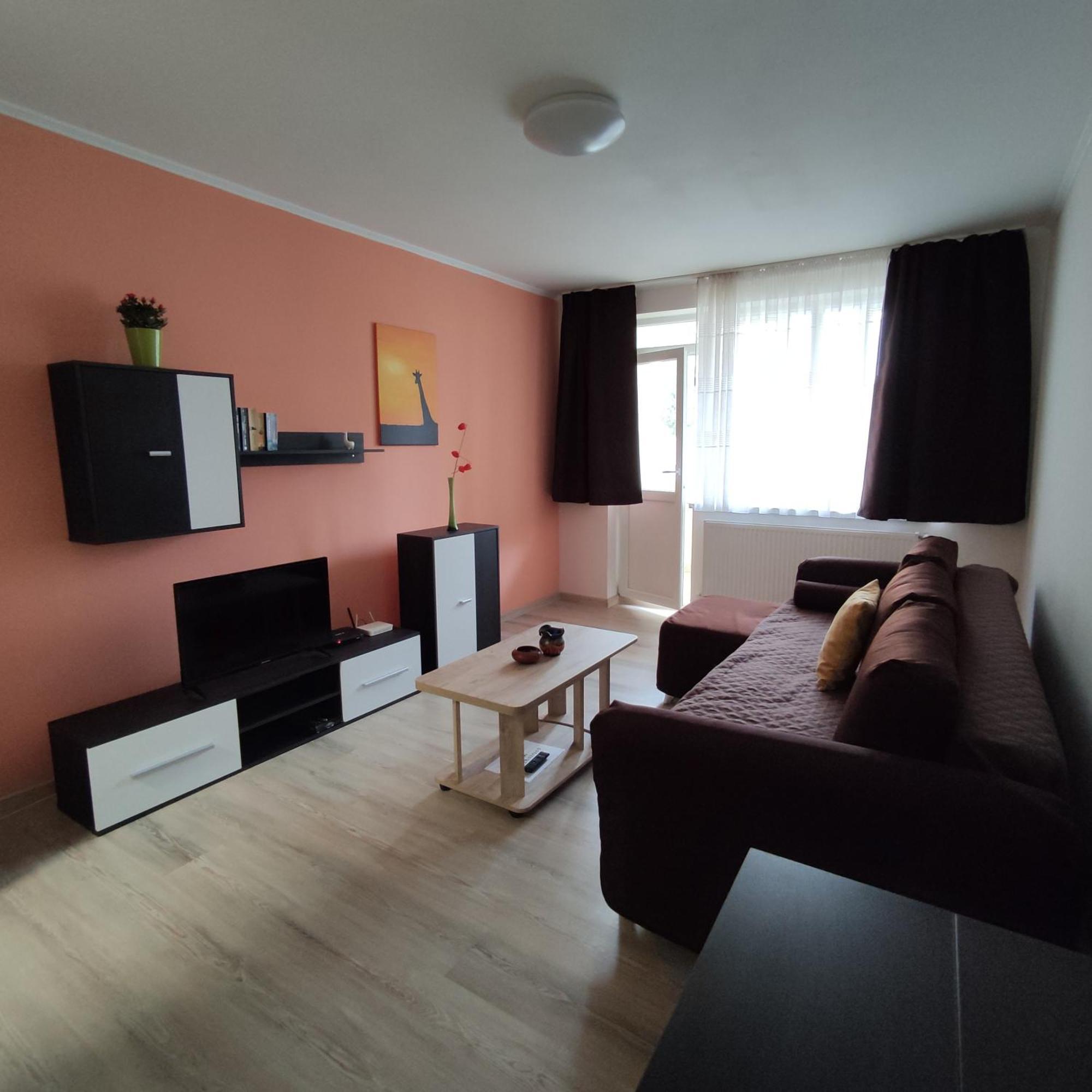 Apartment Zoldrebi